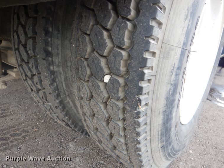 image for item DI8307 1998 International 8100  sewer jetter truck