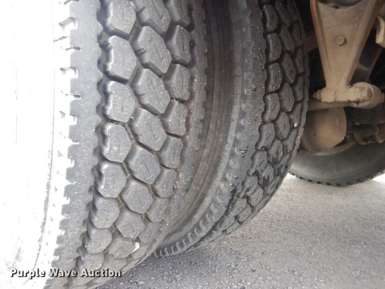 image for item DI8307 1998 International 8100  sewer jetter truck