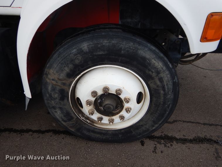 image for item DI8307 1998 International 8100  sewer jetter truck