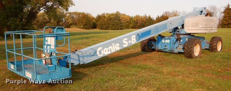 image for item DI8314 2005 Genie S80  boom lift