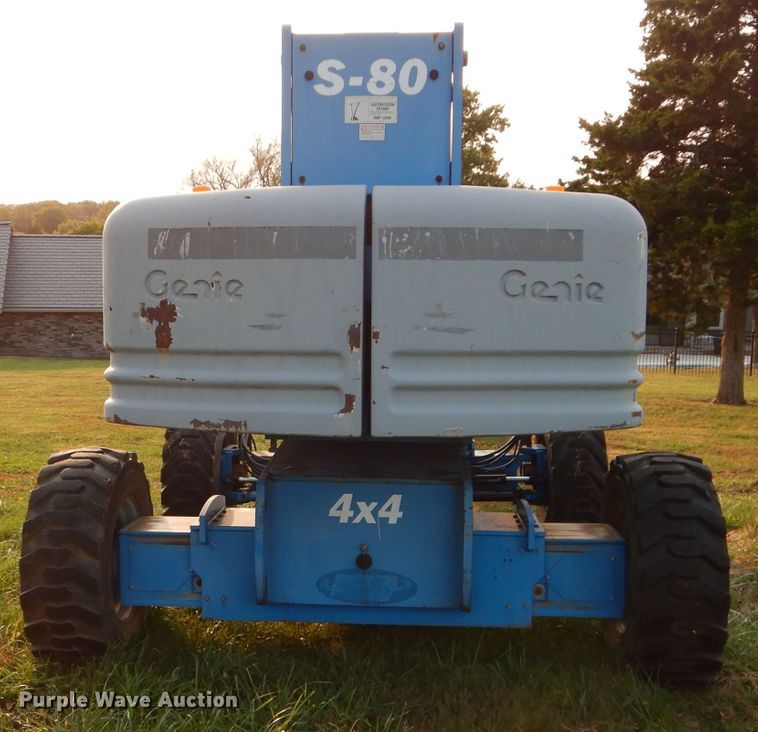 image for item DI8314 2005 Genie S80  boom lift