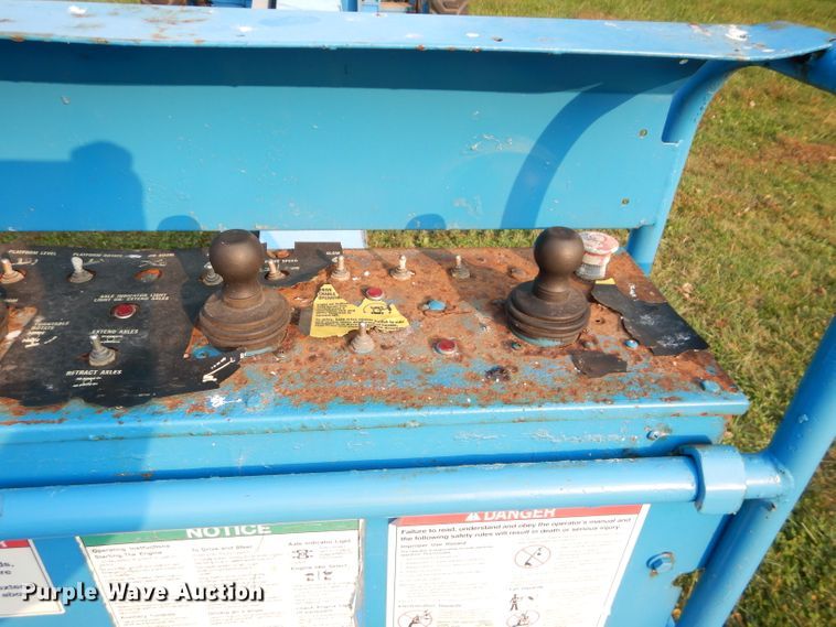 image for item DI8314 2005 Genie S80  boom lift