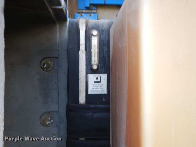 image for item DI8314 2005 Genie S80  boom lift