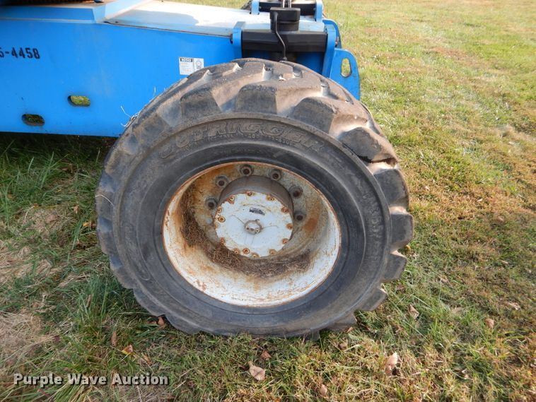 image for item DI8314 2005 Genie S80  boom lift