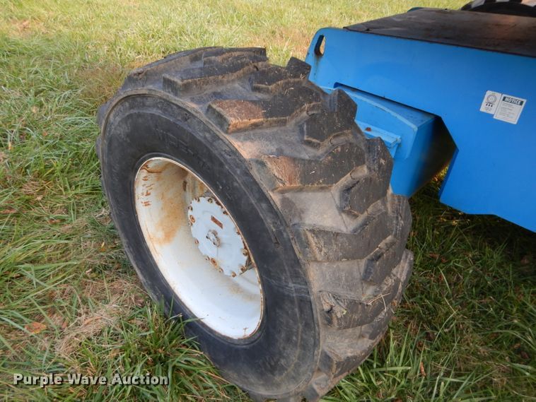 image for item DI8314 2005 Genie S80  boom lift