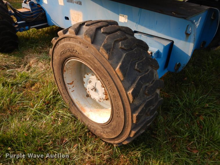 image for item DI8314 2005 Genie S80  boom lift