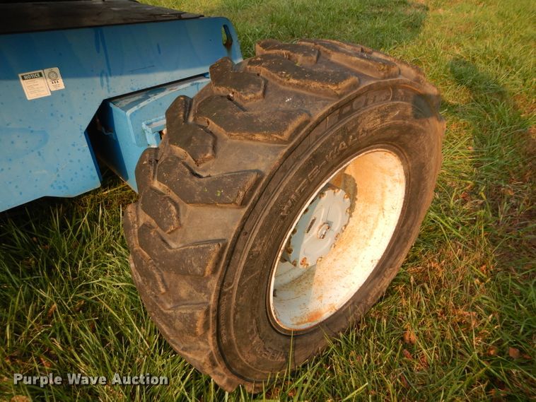 image for item DI8314 2005 Genie S80  boom lift