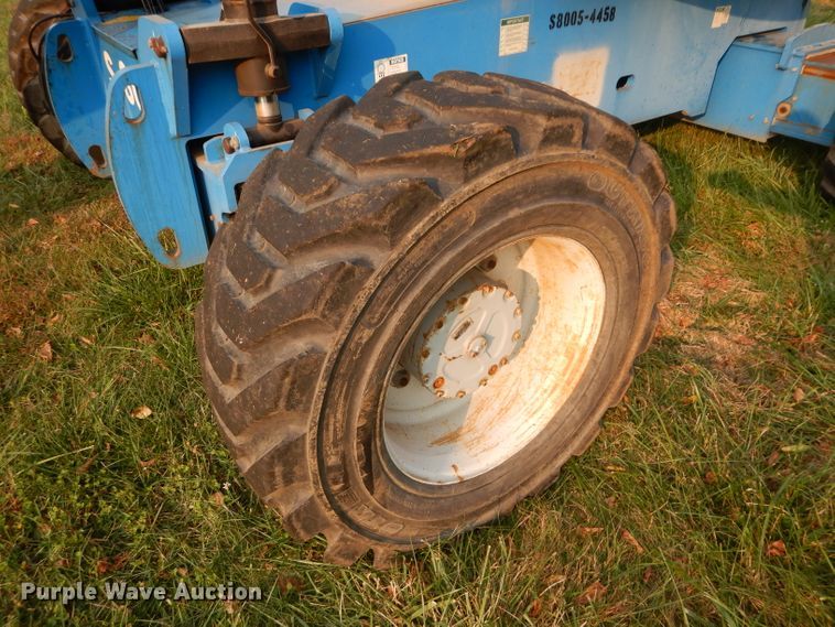 image for item DI8314 2005 Genie S80  boom lift