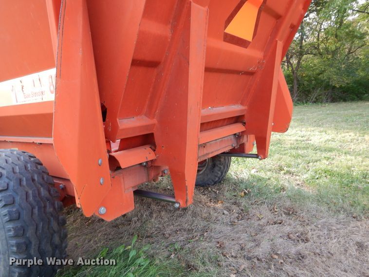 image for item DI8315 2006 Teagle 8080 bale processor