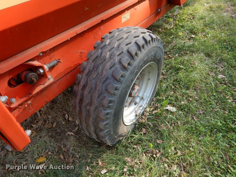 image for item DI8315 2006 Teagle 8080 bale processor