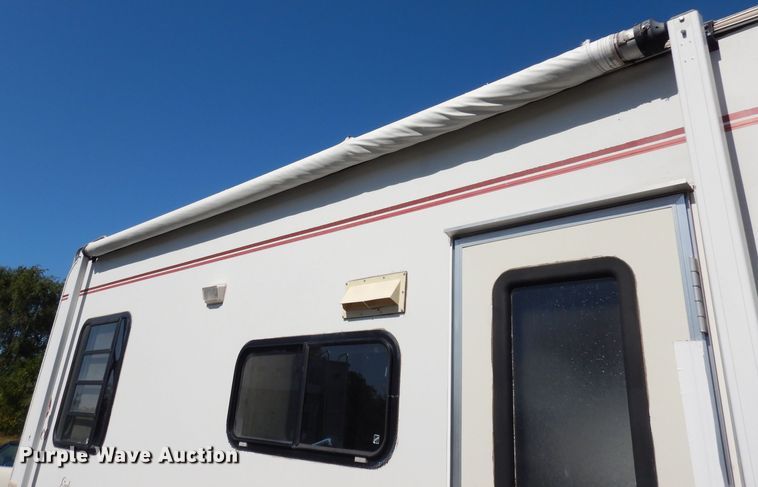 image for item DJ6820 1993 Ford Econoline E350  Jayco Eagle RV