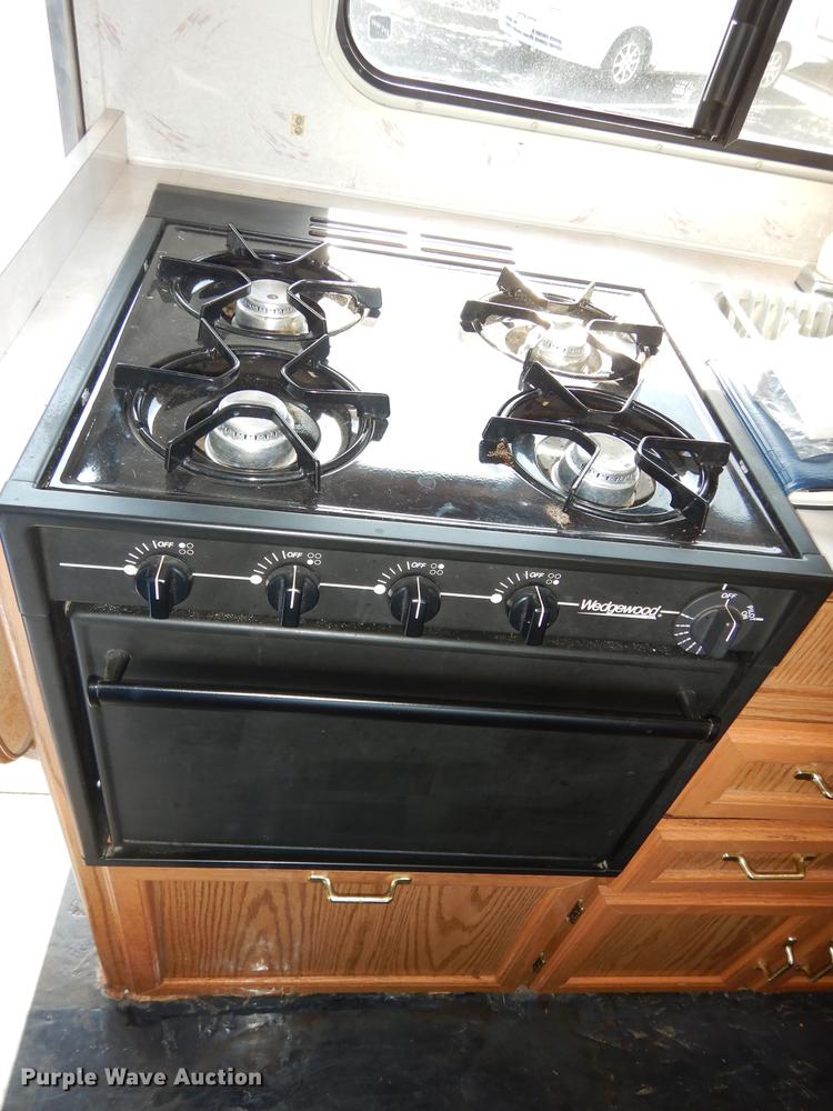 image for item DJ6820 1993 Ford Econoline E350  Jayco Eagle RV