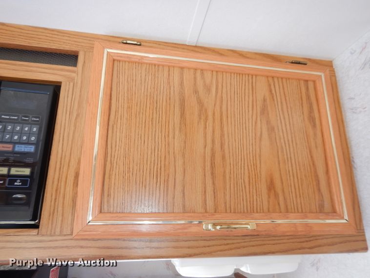 image for item DJ6820 1993 Ford Econoline E350  Jayco Eagle RV