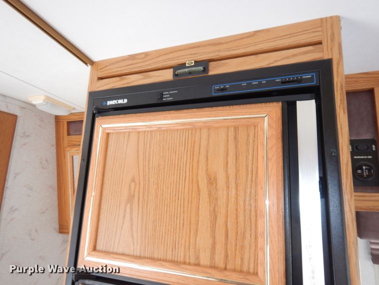 image for item DJ6820 1993 Ford Econoline E350  Jayco Eagle RV