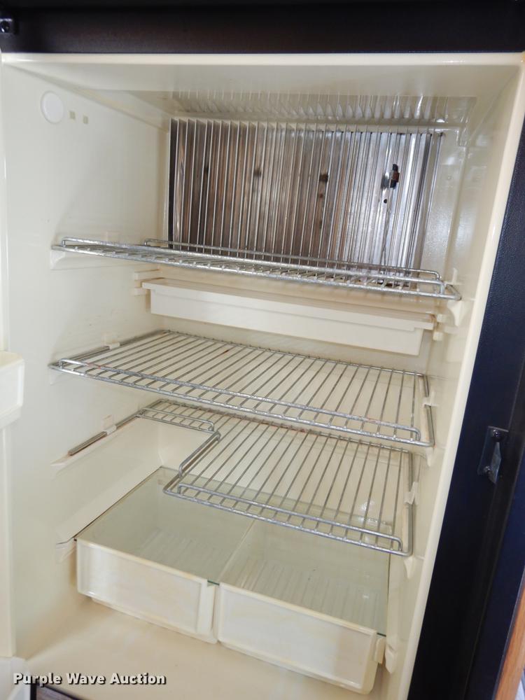 image for item DJ6820 1993 Ford Econoline E350  Jayco Eagle RV