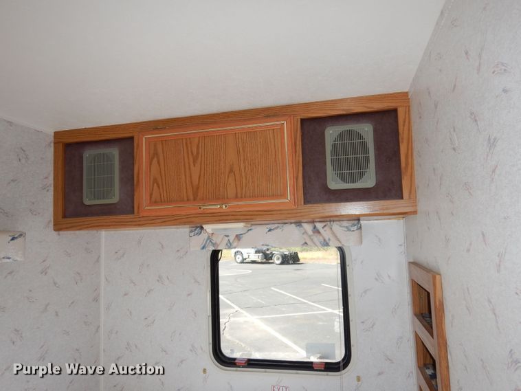 image for item DJ6820 1993 Ford Econoline E350  Jayco Eagle RV