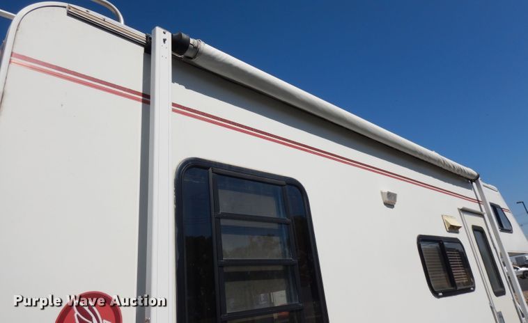 image for item DJ6820 1993 Ford Econoline E350  Jayco Eagle RV