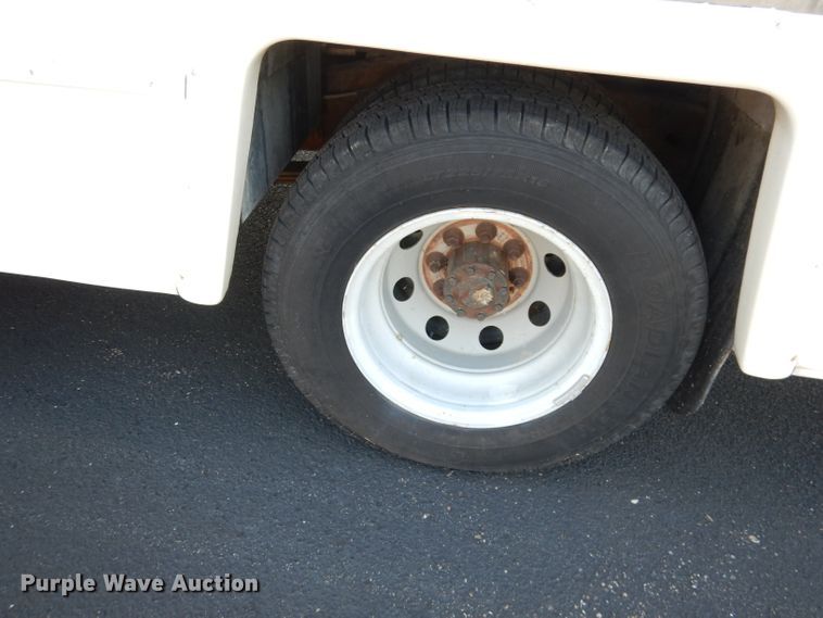 image for item DJ6820 1993 Ford Econoline E350  Jayco Eagle RV