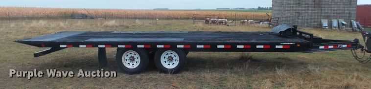 image for item DX9243 2009 PJ Trailer T8222 tilt deck equipment trailer