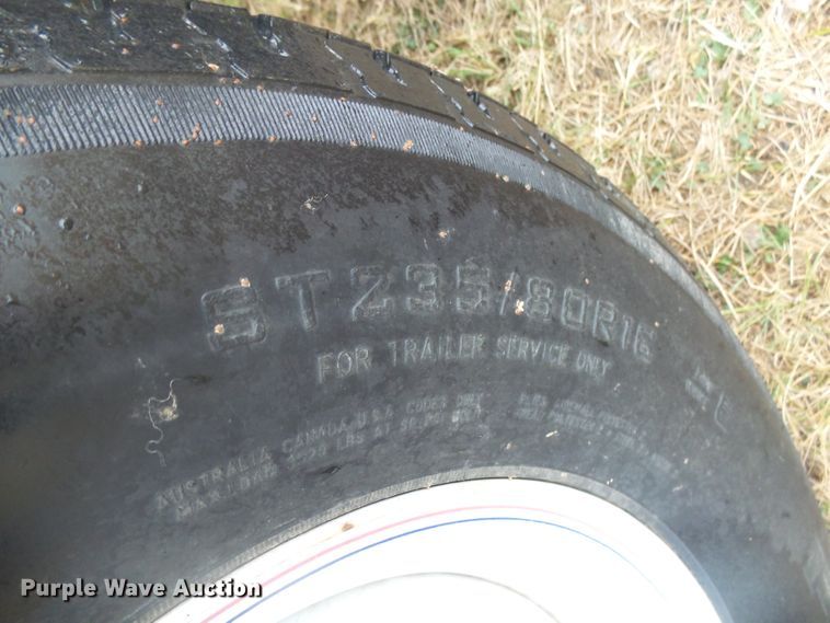 image for item DX9243 2009 PJ Trailer T8222 tilt deck equipment trailer