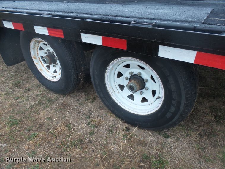 image for item DX9243 2009 PJ Trailer T8222 tilt deck equipment trailer