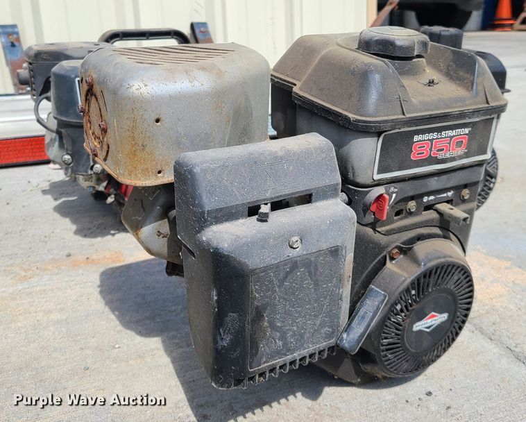 image for item DY9930 (3) engines