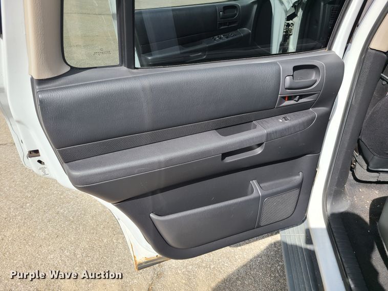 image for item DY9932 2003 Dodge Durango  SUV