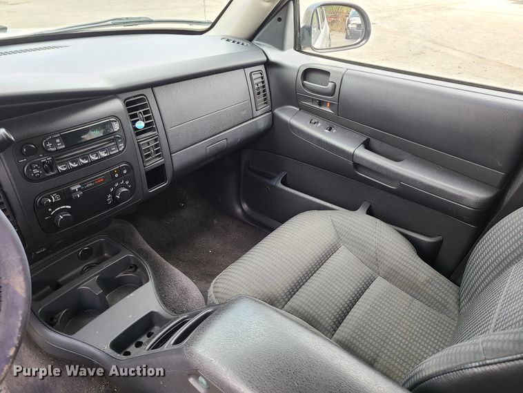 image for item DY9932 2003 Dodge Durango  SUV