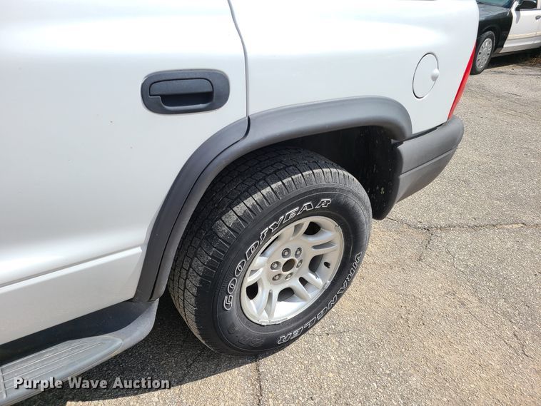 image for item DY9932 2003 Dodge Durango  SUV