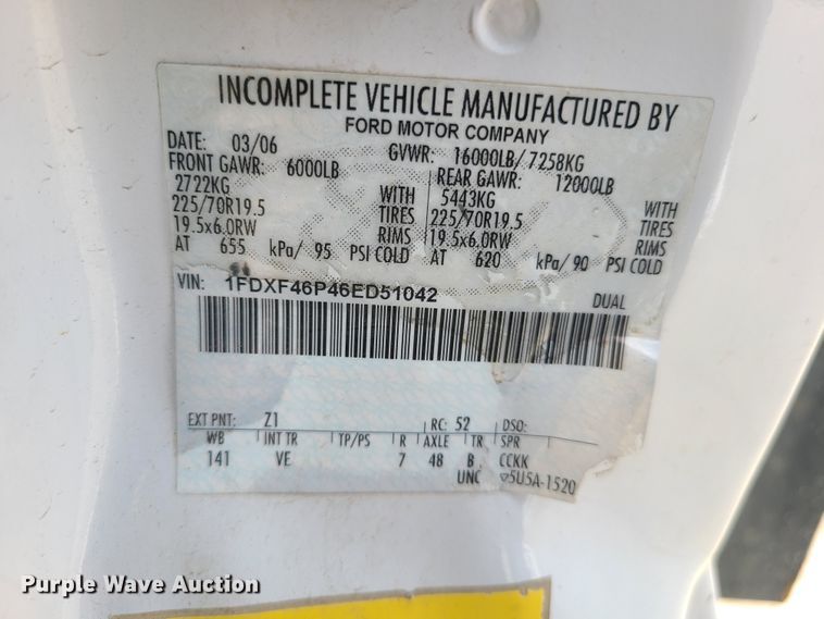 image for item DY9933 2006 Ford F450 Super Duty  bucket truck