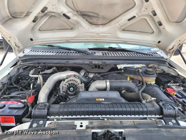 image for item DY9933 2006 Ford F450 Super Duty  bucket truck