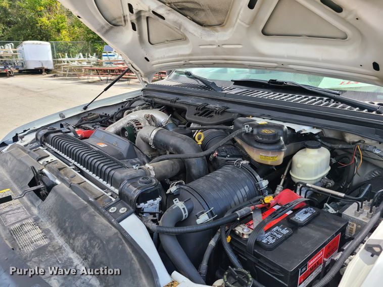 image for item DY9933 2006 Ford F450 Super Duty  bucket truck