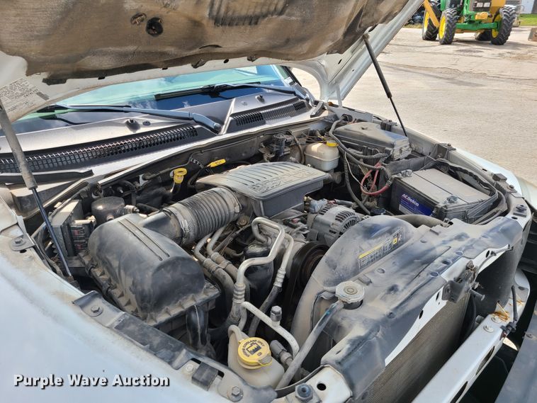 image for item DY9934 2005 Dodge Dakota  Club Cab pickup truck