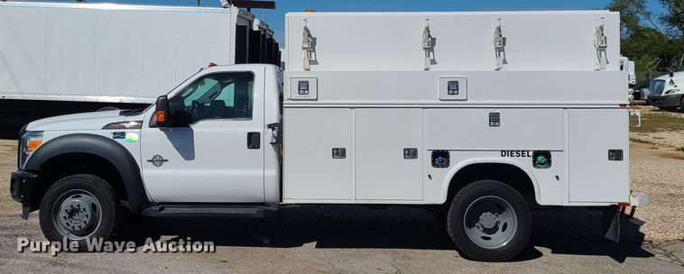 image for item DY9948 2013 Ford F550 Super Duty  utility truck