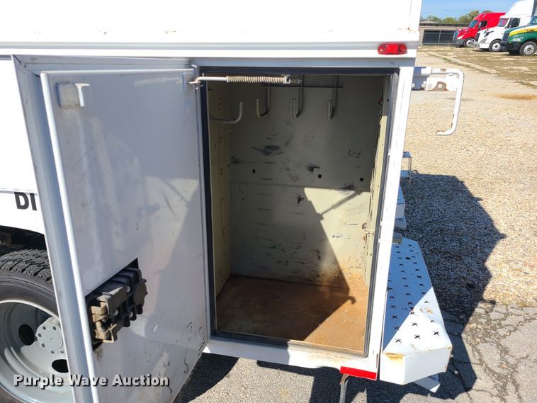 image for item DY9948 2013 Ford F550 Super Duty  utility truck