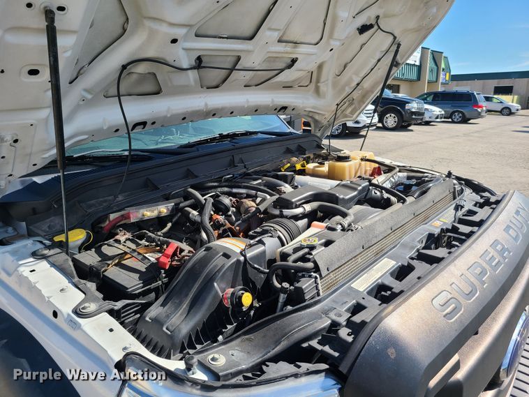 image for item DY9948 2013 Ford F550 Super Duty  utility truck