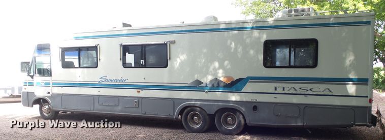 image for item EF9647 1994 Itasca M-37RW  RV