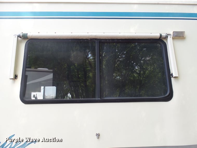 image for item EF9647 1994 Itasca M-37RW  RV