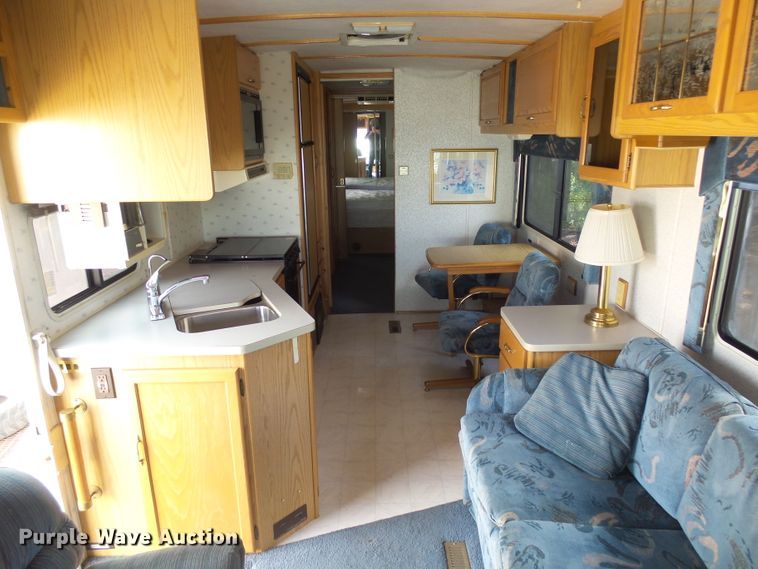 image for item EF9647 1994 Itasca M-37RW  RV