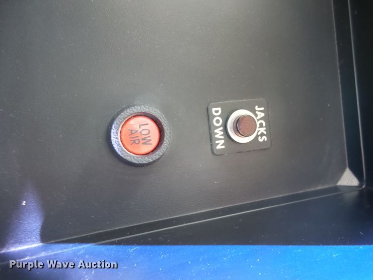 image for item EF9647 1994 Itasca M-37RW  RV