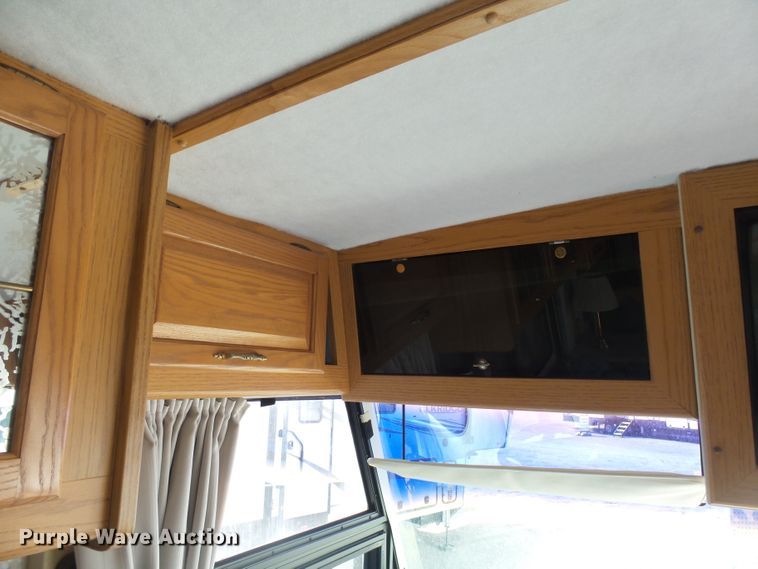 image for item EF9647 1994 Itasca M-37RW  RV