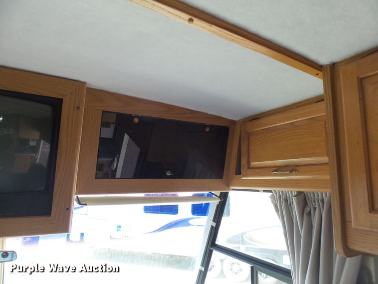 image for item EF9647 1994 Itasca M-37RW  RV