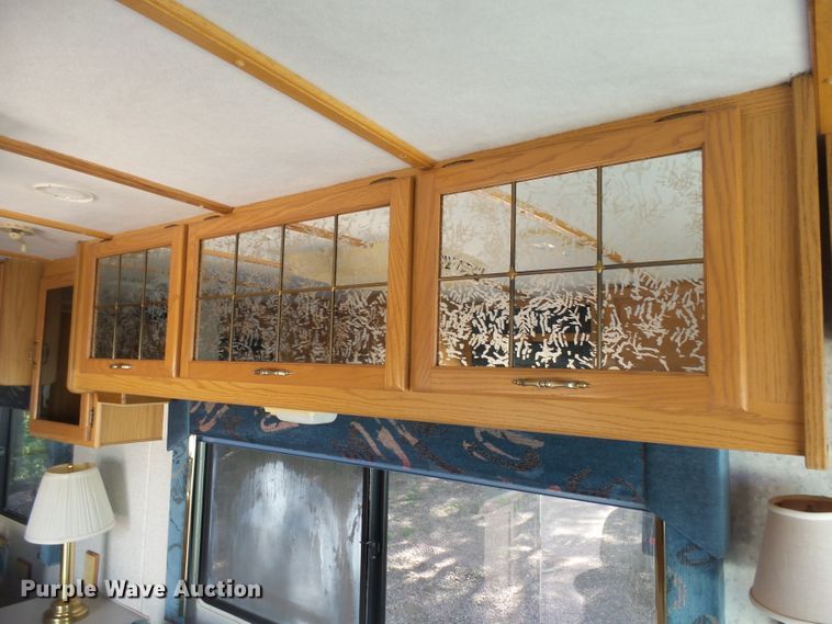 image for item EF9647 1994 Itasca M-37RW  RV