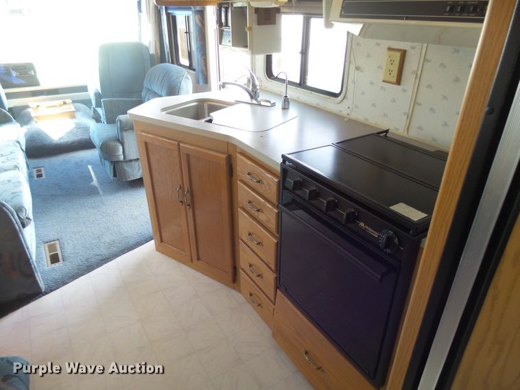 image for item EF9647 1994 Itasca M-37RW  RV