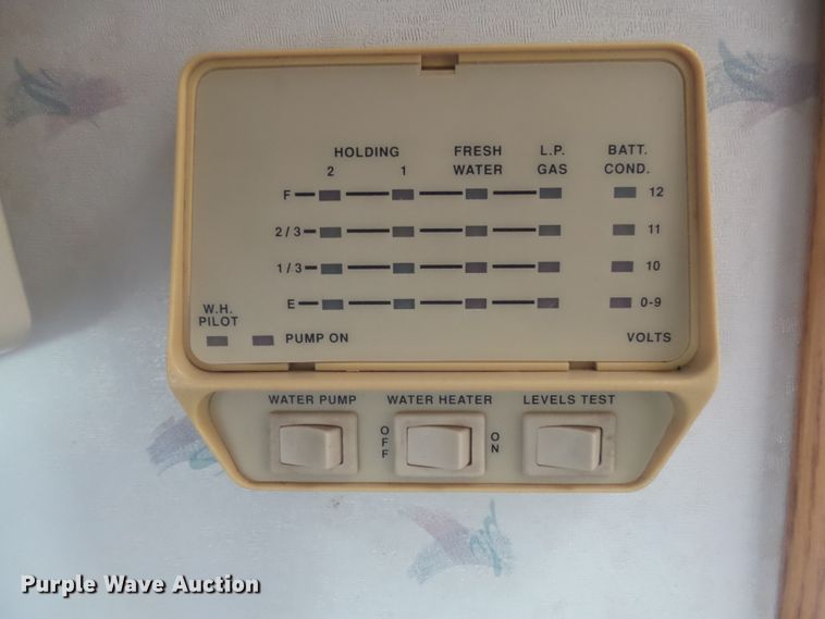 image for item EF9647 1994 Itasca M-37RW  RV