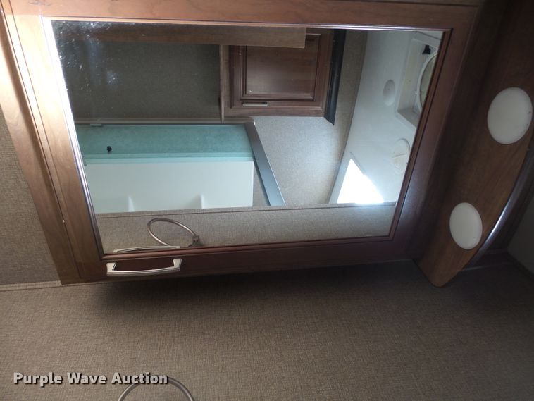 image for item EF9648 2016 Keystone Montana 3820FK  camper