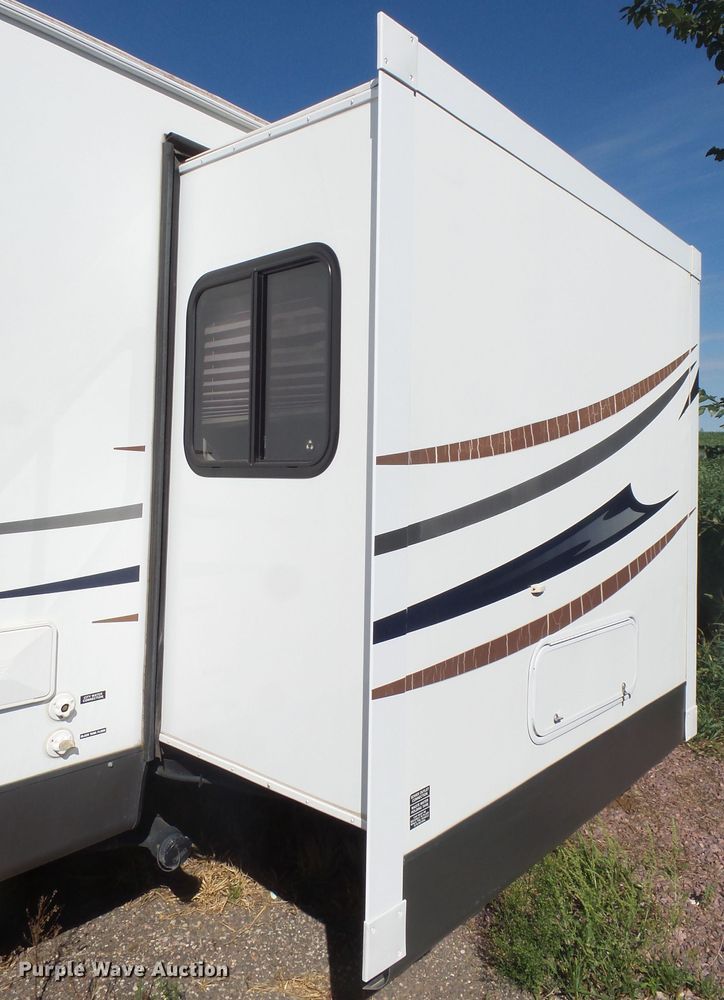 image for item EF9649 2012 Salem Hemisphere Lite  camper