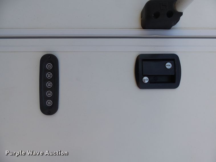 image for item EF9649 2012 Salem Hemisphere Lite  camper