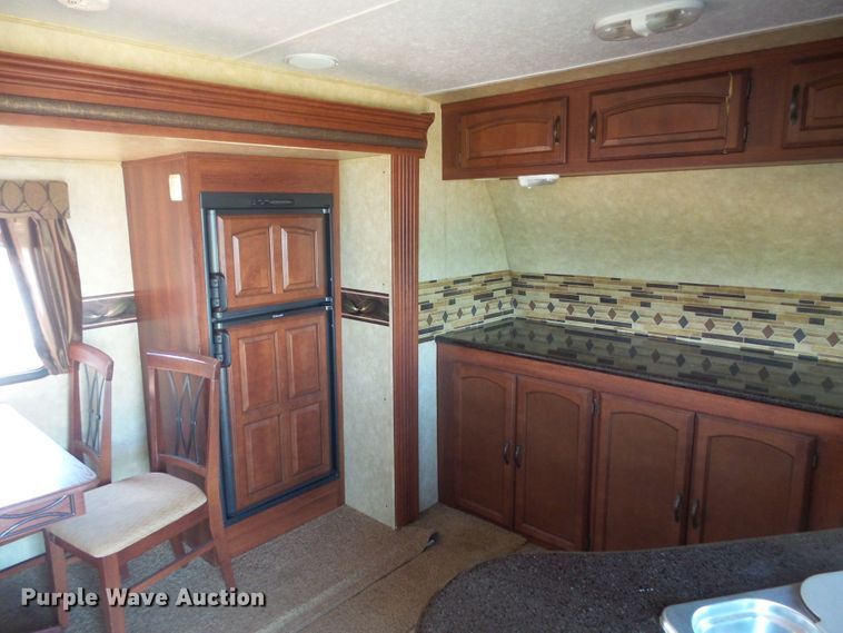 image for item EF9649 2012 Salem Hemisphere Lite  camper