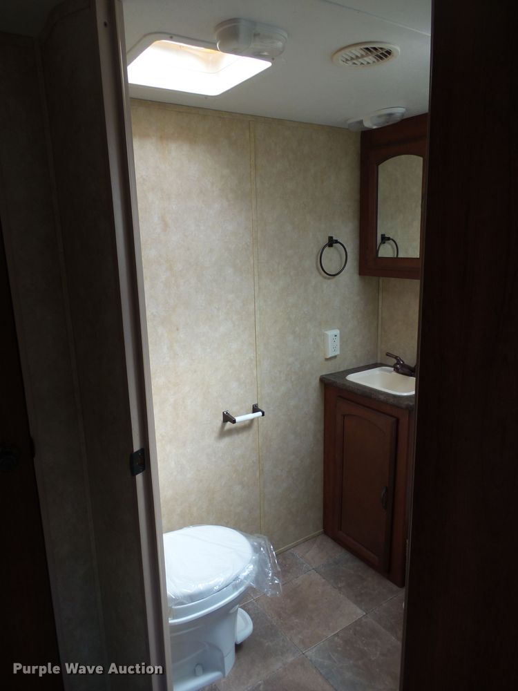 image for item EF9649 2012 Salem Hemisphere Lite  camper